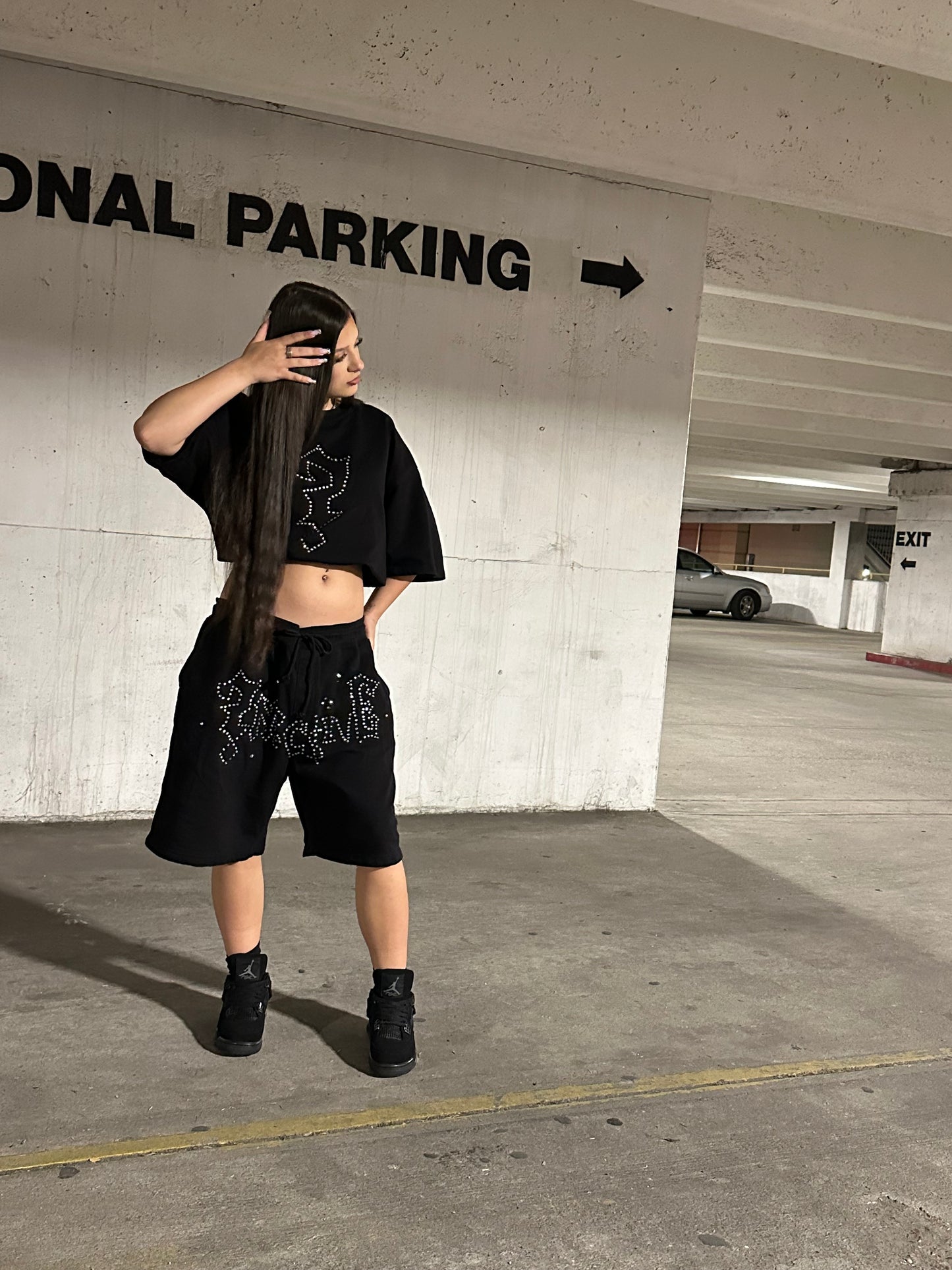 Rhine$tone Baggy Sweat$uit